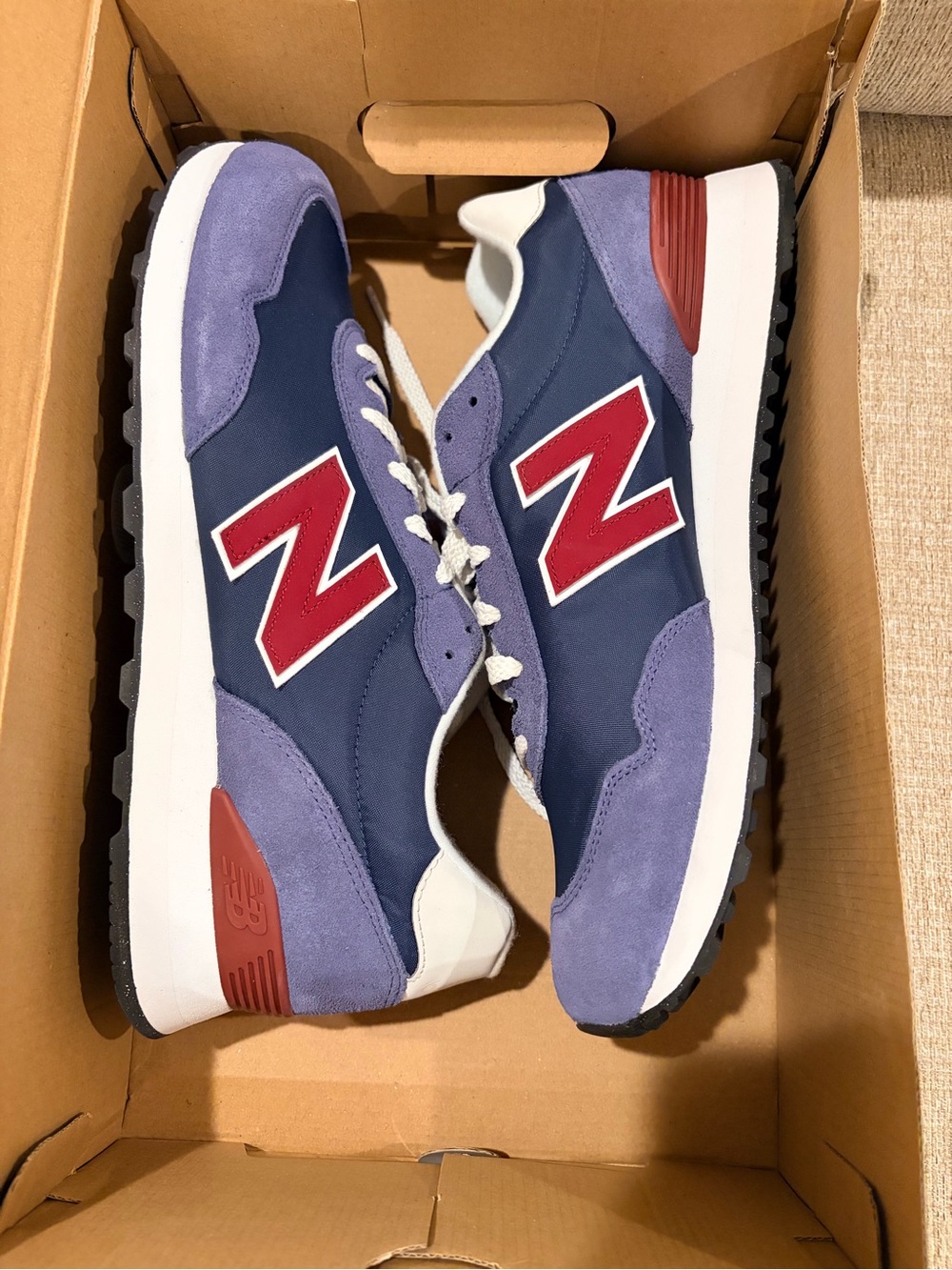 New Balance Men’s Navy Sneakers with Burgundy Logo